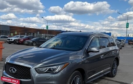 Infiniti QX60 I рестайлинг, 2017 год, 2 500 000 рублей, 3 фотография