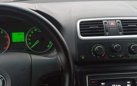 Skoda Fabia II, 2009 год, 470 000 рублей, 2 фотография