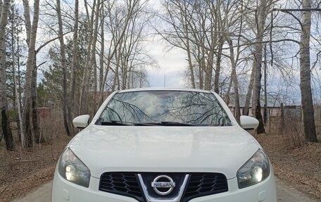 Nissan Qashqai, 2010 год, 850 000 рублей, 2 фотография