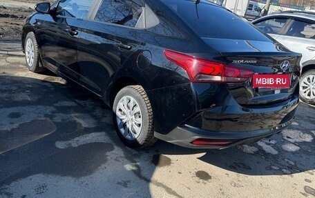 Hyundai Solaris II рестайлинг, 2021 год, 1 400 000 рублей, 3 фотография