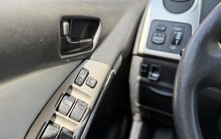 Pontiac Vibe II, 2003 год, 550 000 рублей, 33 фотография