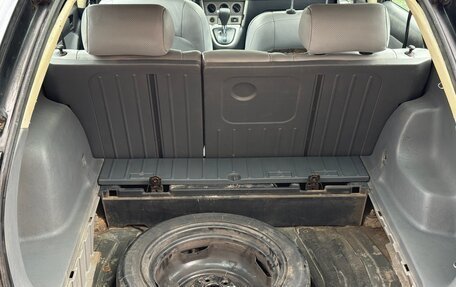 Pontiac Vibe II, 2003 год, 550 000 рублей, 37 фотография