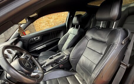 Ford Mustang VI рестайлинг, 2014 год, 2 199 999 рублей, 28 фотография