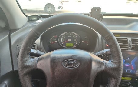 Hyundai Tucson III, 2008 год, 800 000 рублей, 14 фотография