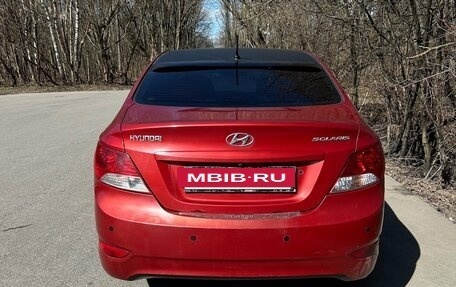 Hyundai Solaris II рестайлинг, 2011 год, 700 000 рублей, 4 фотография