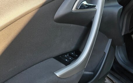 Opel Astra J, 2011 год, 520 000 рублей, 7 фотография