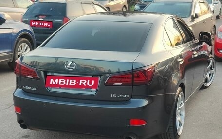 Lexus IS II рестайлинг 2, 2006 год, 1 530 000 рублей, 6 фотография