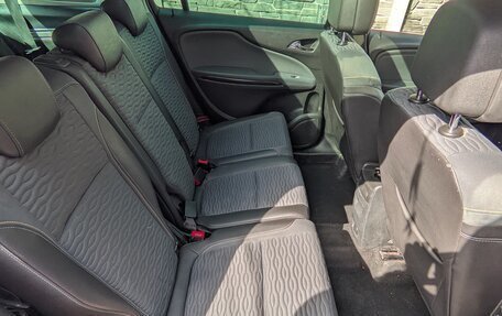 Opel Zafira C рестайлинг, 2014 год, 1 230 000 рублей, 26 фотография