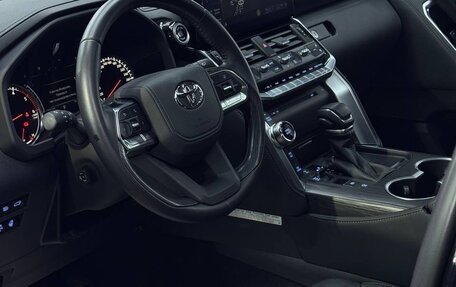 Toyota Land Cruiser, 2024 год, 13 800 000 рублей, 4 фотография