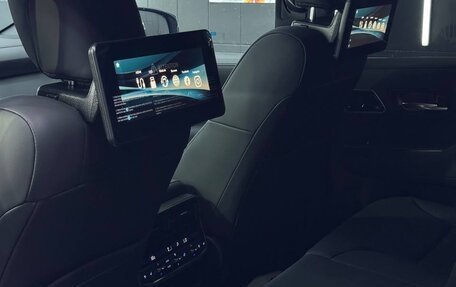 Toyota Land Cruiser, 2024 год, 13 800 000 рублей, 8 фотография