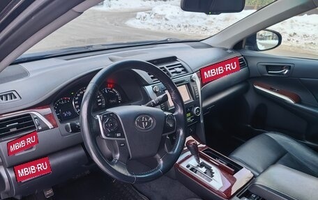 Toyota Camry, 2013 год, 1 970 000 рублей, 10 фотография