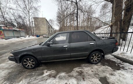 Toyota Carina, 1990 год, 125 000 рублей, 4 фотография