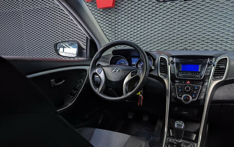 Hyundai i30 II рестайлинг, 2013 год, 1 100 000 рублей, 24 фотография