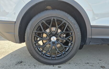 Volkswagen Tiguan II, 2019 год, 2 350 000 рублей, 12 фотография