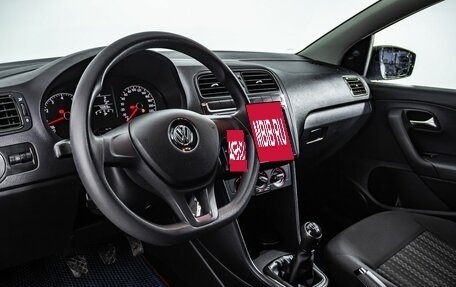 Volkswagen Polo VI (EU Market), 2018 год, 1 300 000 рублей, 17 фотография