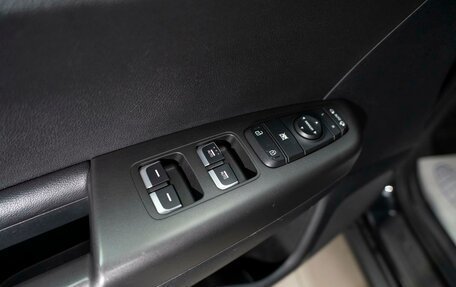 KIA Sportage IV рестайлинг, 2020 год, 1 999 000 рублей, 6 фотография