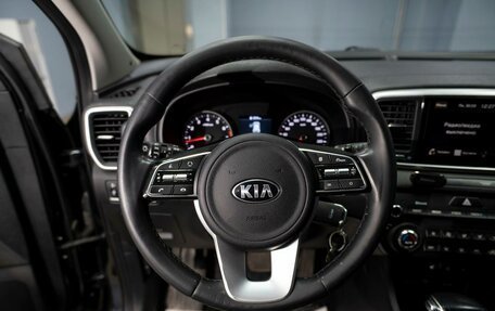 KIA Sportage IV рестайлинг, 2020 год, 1 999 000 рублей, 7 фотография