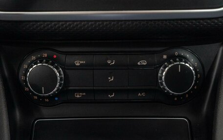 Mercedes-Benz A-Класс, 2016 год, 1 499 000 рублей, 25 фотография