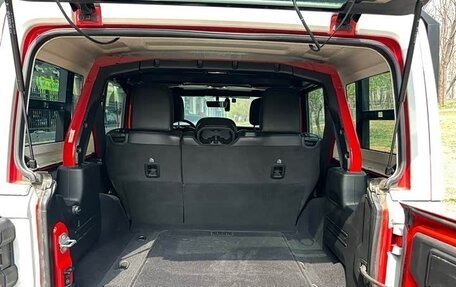 Jeep Wrangler, 2024 год, 5 000 000 рублей, 26 фотография