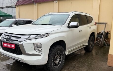 Mitsubishi Montero Sport, 2022 год, 4 600 000 рублей, 1 фотография