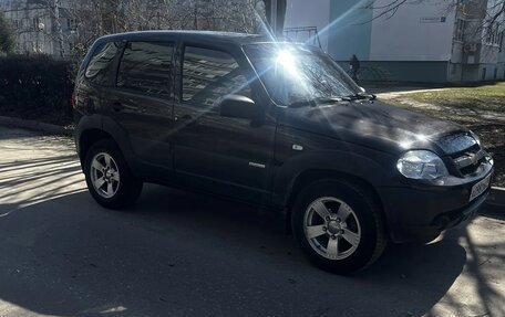Chevrolet Niva I рестайлинг, 2009 год, 410 000 рублей, 3 фотография