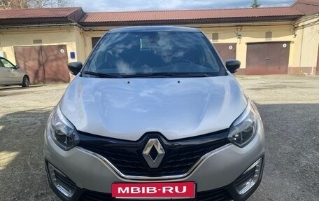 Renault Kaptur I рестайлинг, 2018 год, 1 600 000 рублей, 6 фотография