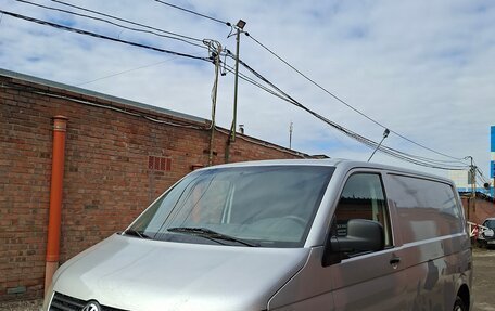 Volkswagen Transporter T5 рестайлинг, 2006 год, 950 000 рублей, 2 фотография