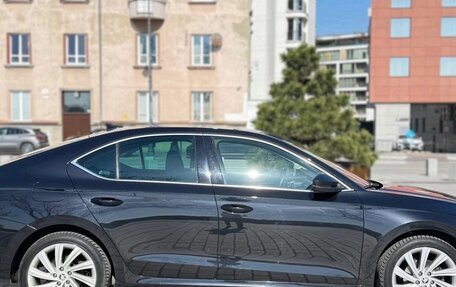 Skoda Octavia IV, 2020 год, 2 500 000 рублей, 3 фотография