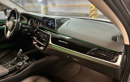 BMW 5 серия, 2018 год, 2 750 000 рублей, 14 фотография