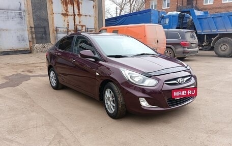 Hyundai Solaris II рестайлинг, 2012 год, 710 000 рублей, 3 фотография