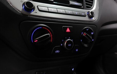 Hyundai Solaris II рестайлинг, 2018 год, 1 300 000 рублей, 18 фотография