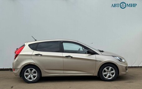 Hyundai Solaris II рестайлинг, 2012 год, 882 111 рублей, 4 фотография
