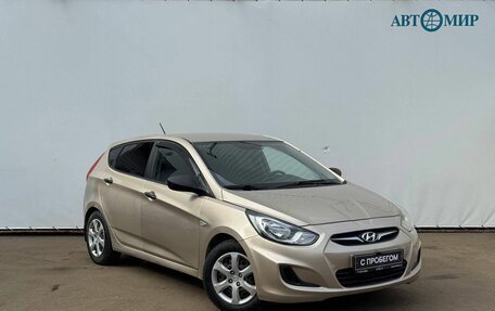 Hyundai Solaris II рестайлинг, 2012 год, 882 111 рублей, 3 фотография