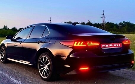 Toyota Camry, 2018 год, 2 150 000 рублей, 1 фотография