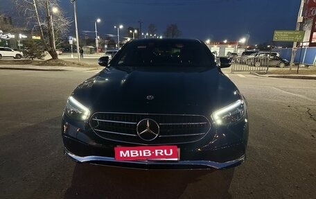 Mercedes-Benz E-Класс, 2020 год, 4 350 000 рублей, 1 фотография