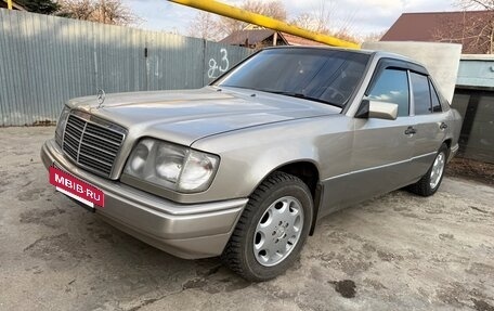 Mercedes-Benz E-Класс, 1994 год, 600 000 рублей, 24 фотография