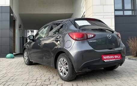 Mazda Demio IV, 2016 год, 950 000 рублей, 4 фотография