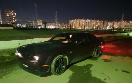 Dodge Challenger III рестайлинг 2, 2022 год, 8 200 000 рублей, 4 фотография