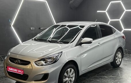Hyundai Solaris II рестайлинг, 2011 год, 500 000 рублей, 1 фотография