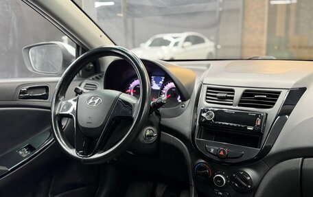 Hyundai Solaris II рестайлинг, 2011 год, 500 000 рублей, 5 фотография