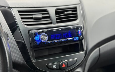 Hyundai Solaris II рестайлинг, 2011 год, 500 000 рублей, 9 фотография