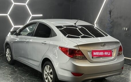 Hyundai Solaris II рестайлинг, 2011 год, 500 000 рублей, 14 фотография