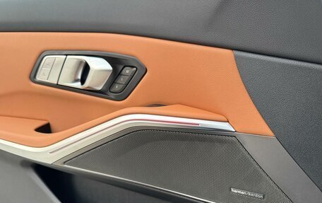 BMW 3 серия, 2024 год, 6 180 000 рублей, 14 фотография