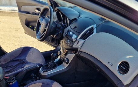 Chevrolet Cruze II, 2012 год, 820 000 рублей, 17 фотография