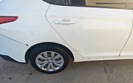 Hyundai Solaris II рестайлинг, 2018 год, 790 000 рублей, 9 фотография