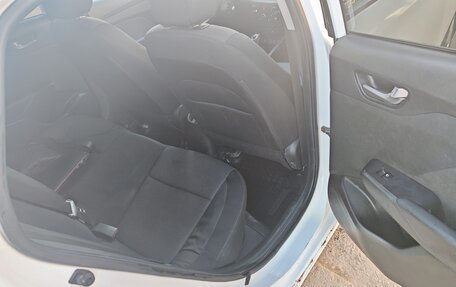 Hyundai Solaris II рестайлинг, 2018 год, 790 000 рублей, 13 фотография