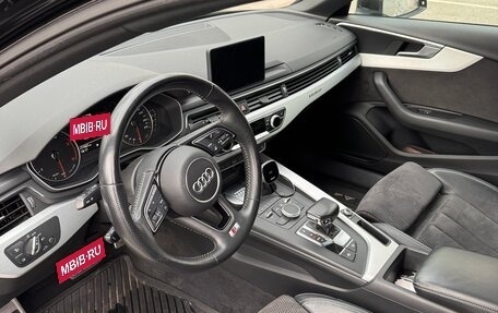 Audi A4, 2018 год, 2 375 000 рублей, 10 фотография