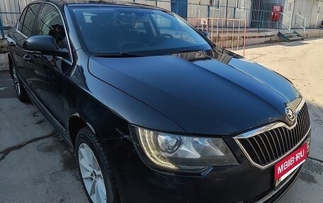 Skoda Superb III рестайлинг, 2014 год, 1 270 000 рублей, 10 фотография