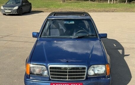 Mercedes-Benz E-Класс, 1992 год, 155 000 рублей, 2 фотография