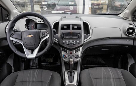 Chevrolet Aveo III, 2014 год, 814 400 рублей, 7 фотография
